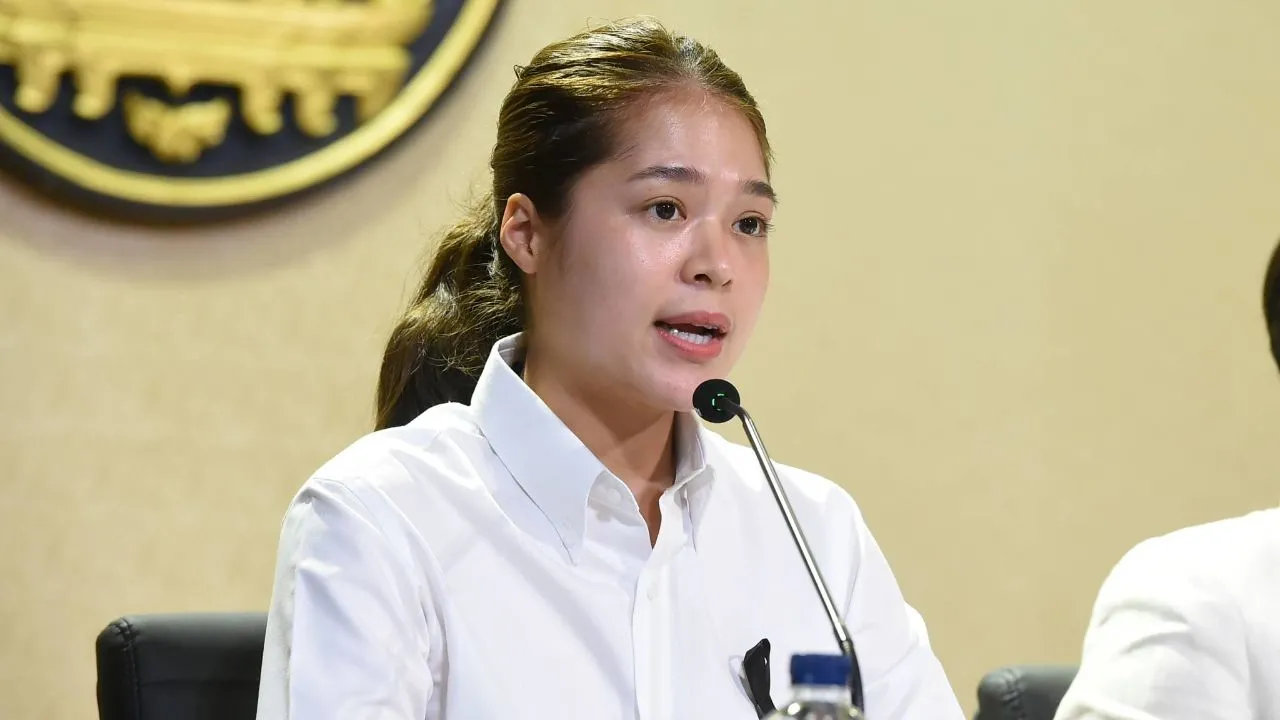 ครม. ไฟเขียว ขรก. พนักงานรัฐ ลาบวชถวาย 'สมเด็จพระพันปีหลวง'