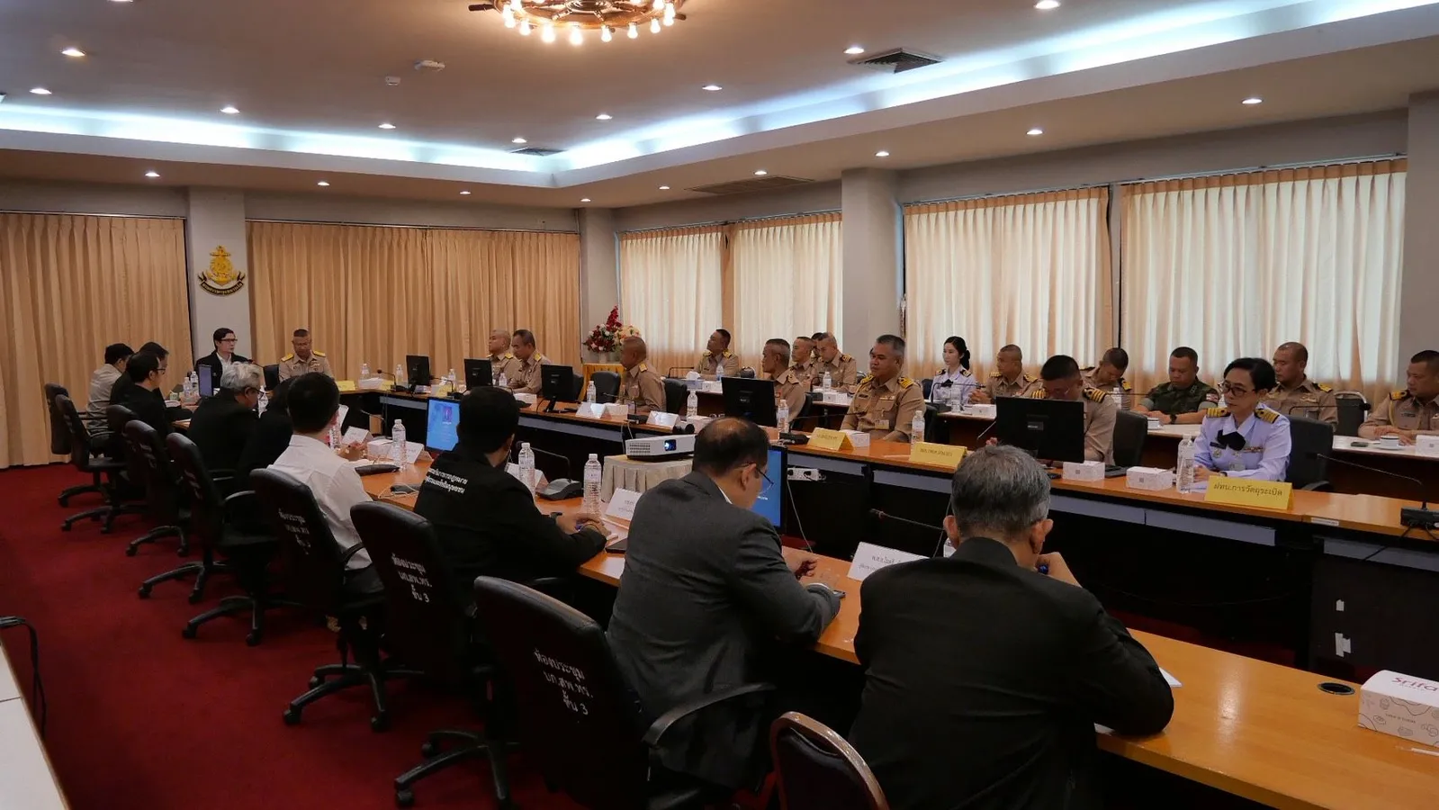 'โรม' พา กมธ.กฎหมายฯ บุก 'สรรพาวุธ ทร.' พิสูจน์จุดฝังกลบปืนลอบยิง 'สส.กมลศักดิ์'