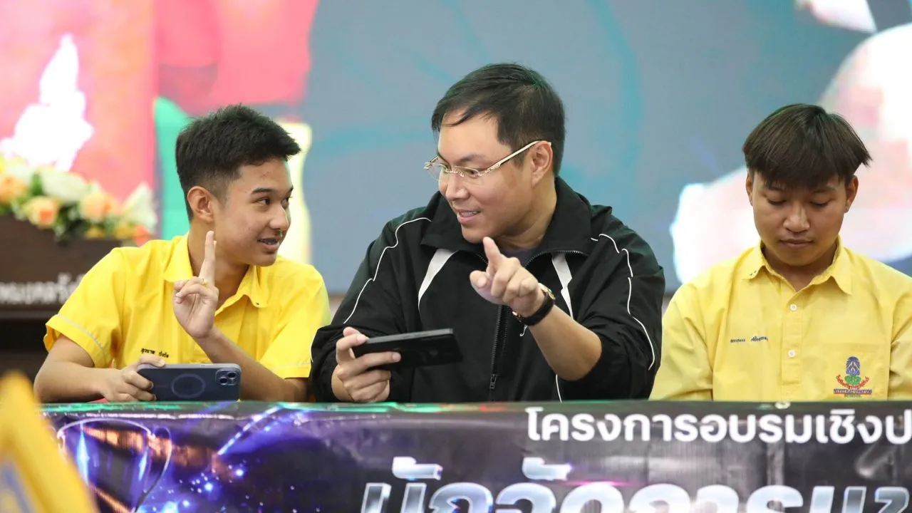 'อัครนันท์' ลงสนามโชว์สเต็ป ROV ดันขยายผลอีสปอร์ตทั่วประเทศ