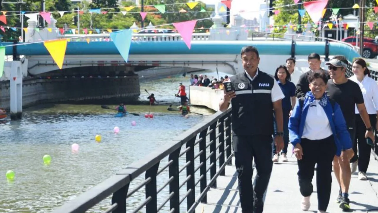 กทม. จัดแข่งขันเรือพายสายน้ำแห่งชีวิต ใต้ร่มพระบารมี เฉลิมพระชนมพรรษา 74 พรรษา
