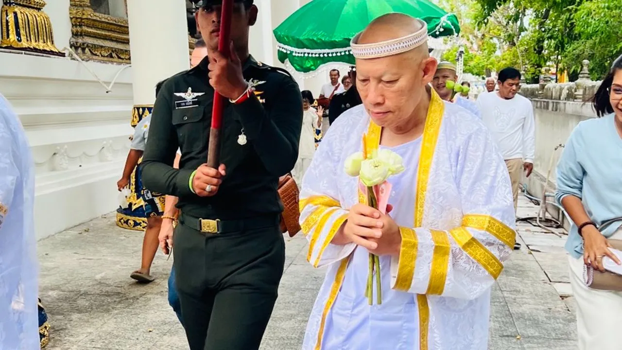 'ภาณุ อุทัยรัตน์' บวชแก้บนหลัง 'วัดพระมหาธาตุ วรมหาวิหาร' ขึ้นทะเบียน UNESCO สำเร็จ