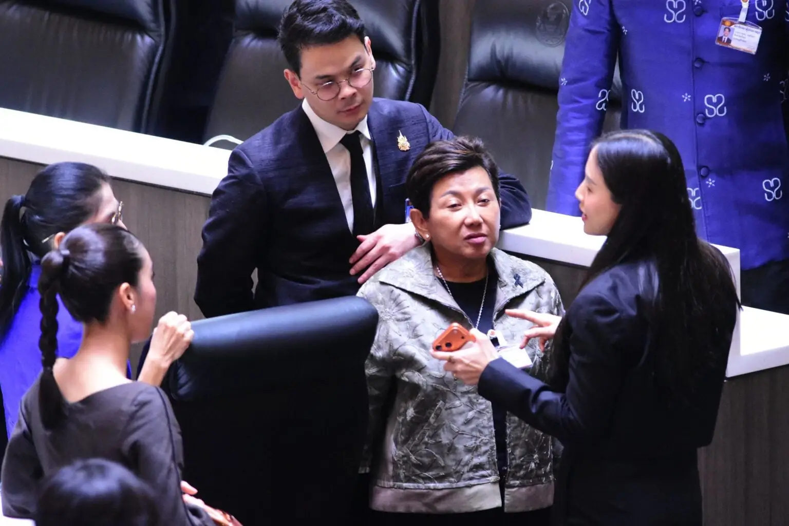 ‘ไอซ์- รักชนก’ แจงเหตุเดินหา ‘ไชยชนก’ แค่ทวงสัญญา TH-AI Passport
