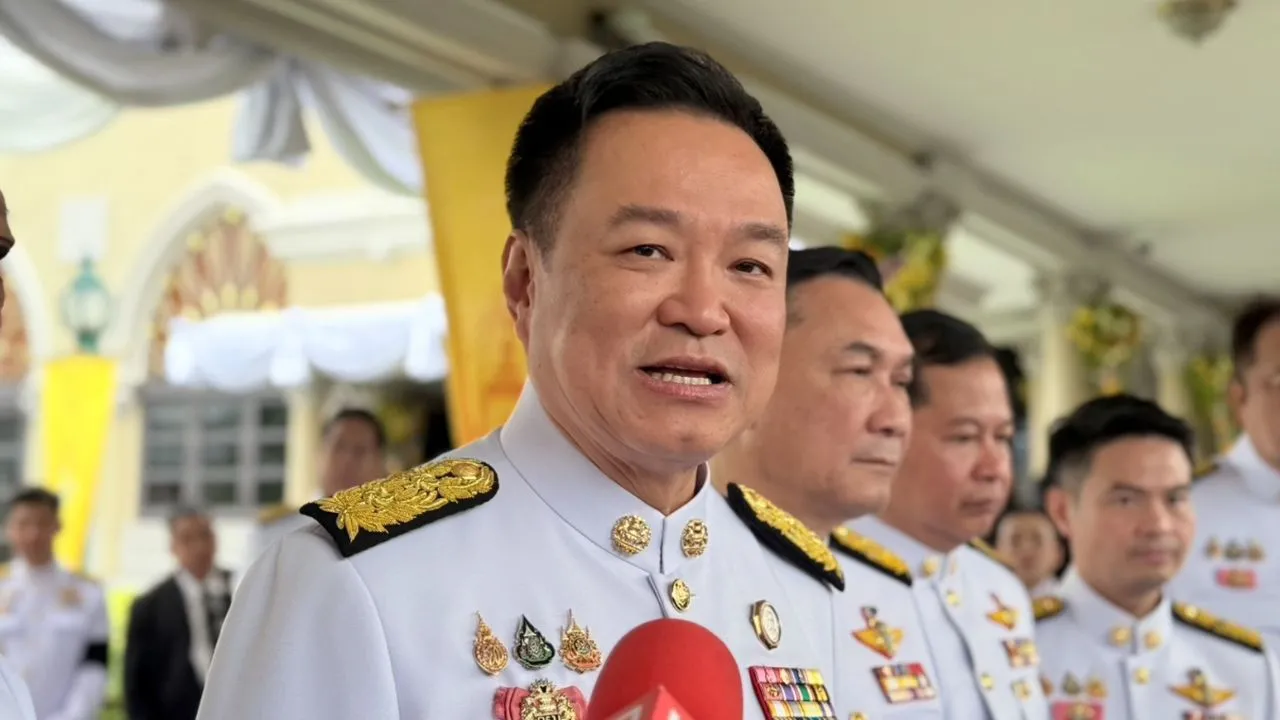 'อนุทิน' ชี้ปรับทัพมหาดไทย ส.ค.นี้ ไม่ใช่รีเซ็ต ย้ำโยกย้าย ขรก.ให้เหมาะสมกับงาน ไม่แบ่งสีสิงห์