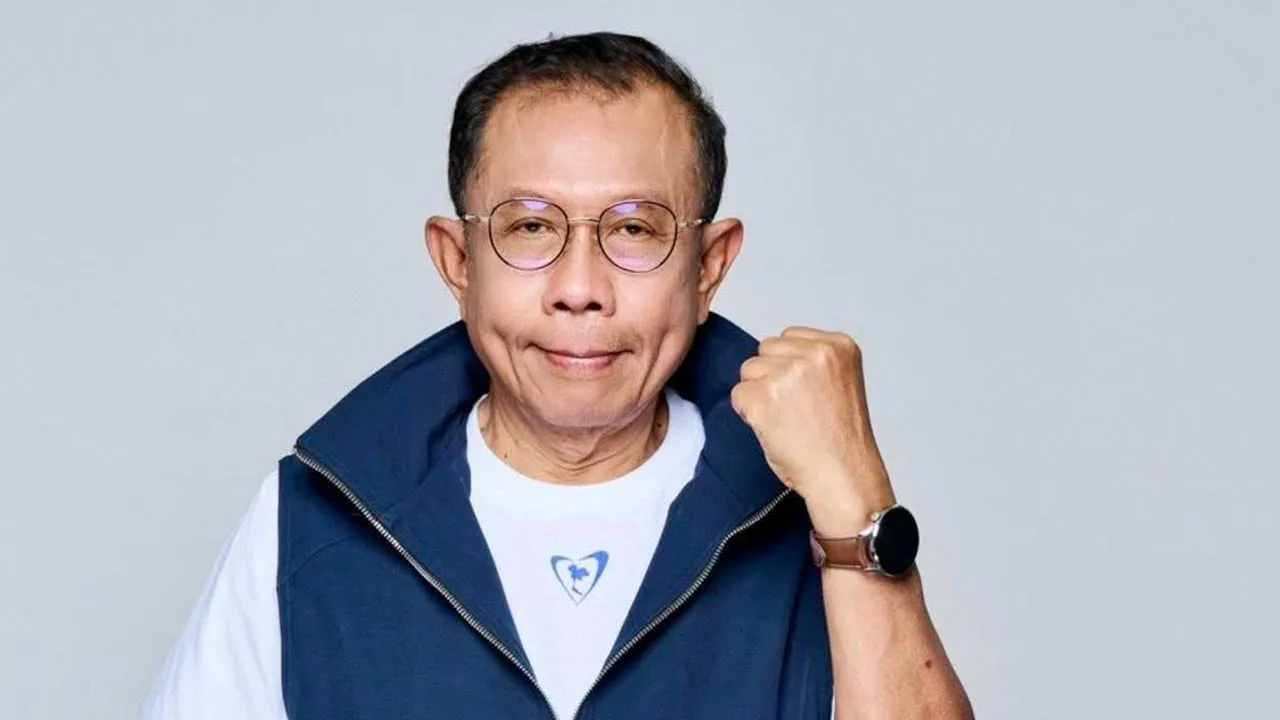 'ศุภชัย' เปิดอีก iLaw จัดประชุม ผู้สมัคร สว.กทม.ส้ม ที่หอศิลป์ ตั้ง กรุ๊ปไลน์ และแจกโพย