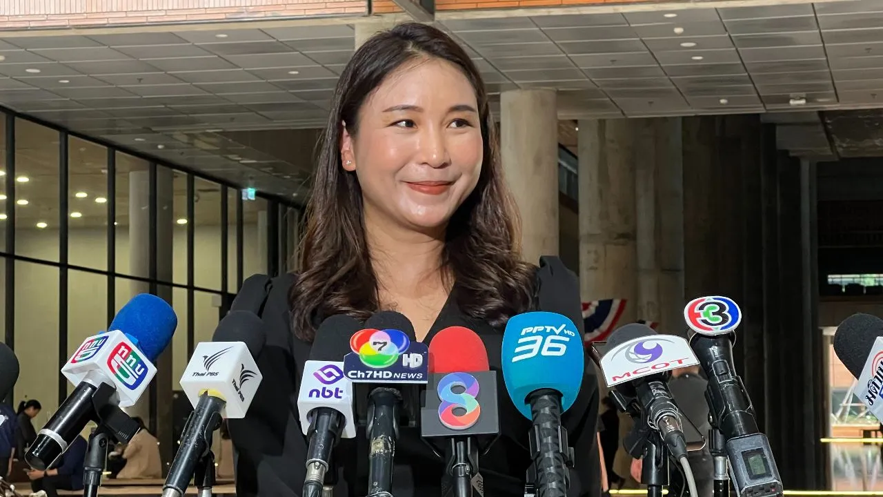 กมธ.งบฯ 70 เกินครึ่งทางแล้ว 'ศิริกัญญา' เผยงบขอตัดถนนใหม่กระจุกตัวอยู่ที่อีสานใต้เยอะ