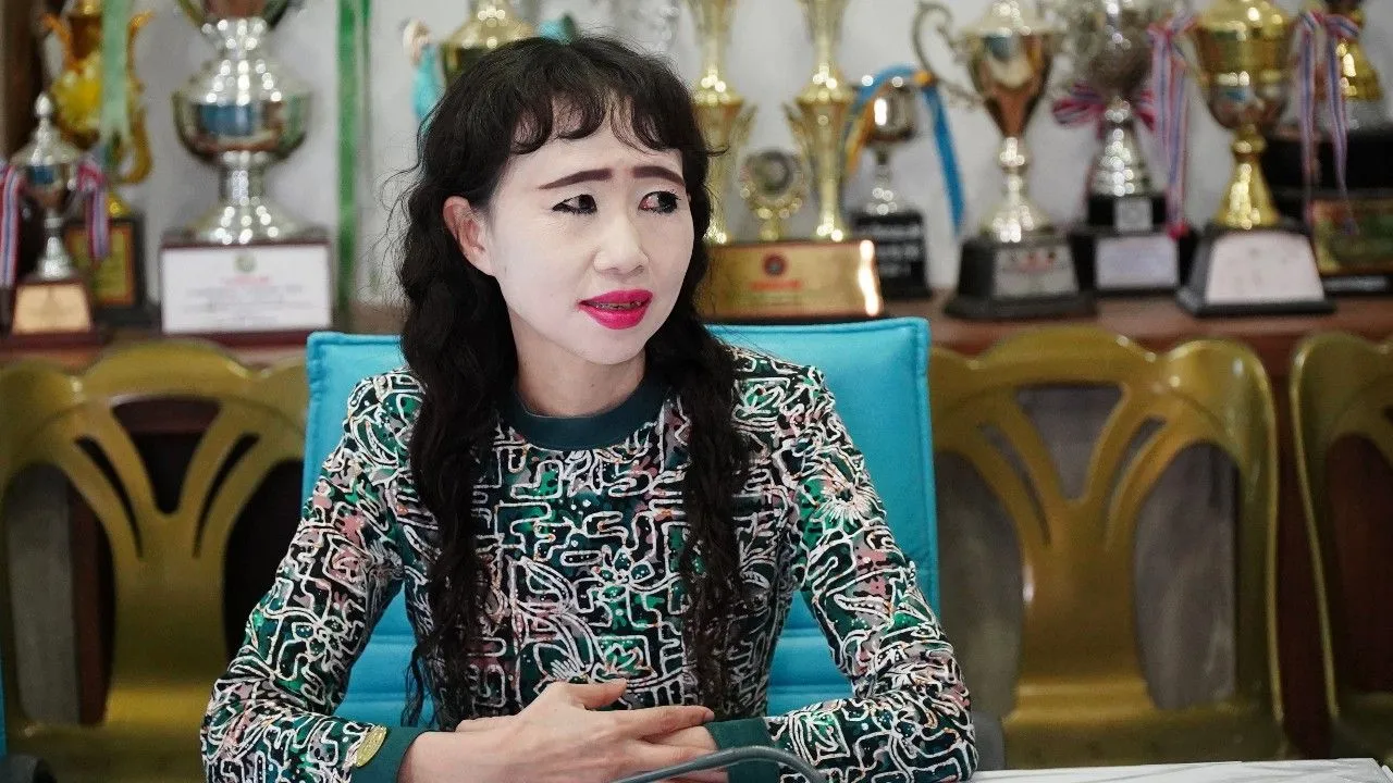 เปิดใจ 'ตัสนีม ทับคำ' ข้าราชการแต่งหน้าสดใส เผยเป็นความชอบส่วนตัว ขอคนโฟกัสผลงาน