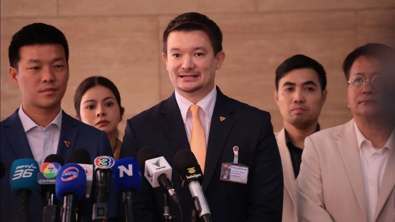 'ภัทรพงษ์' จี้ 'อนุทิน' ใช้โอกาส 'มินอ่องหล่ายน์' เยือนไทย เร่งแก้ปัญหาน้ำ-อากาศข้ามแดน