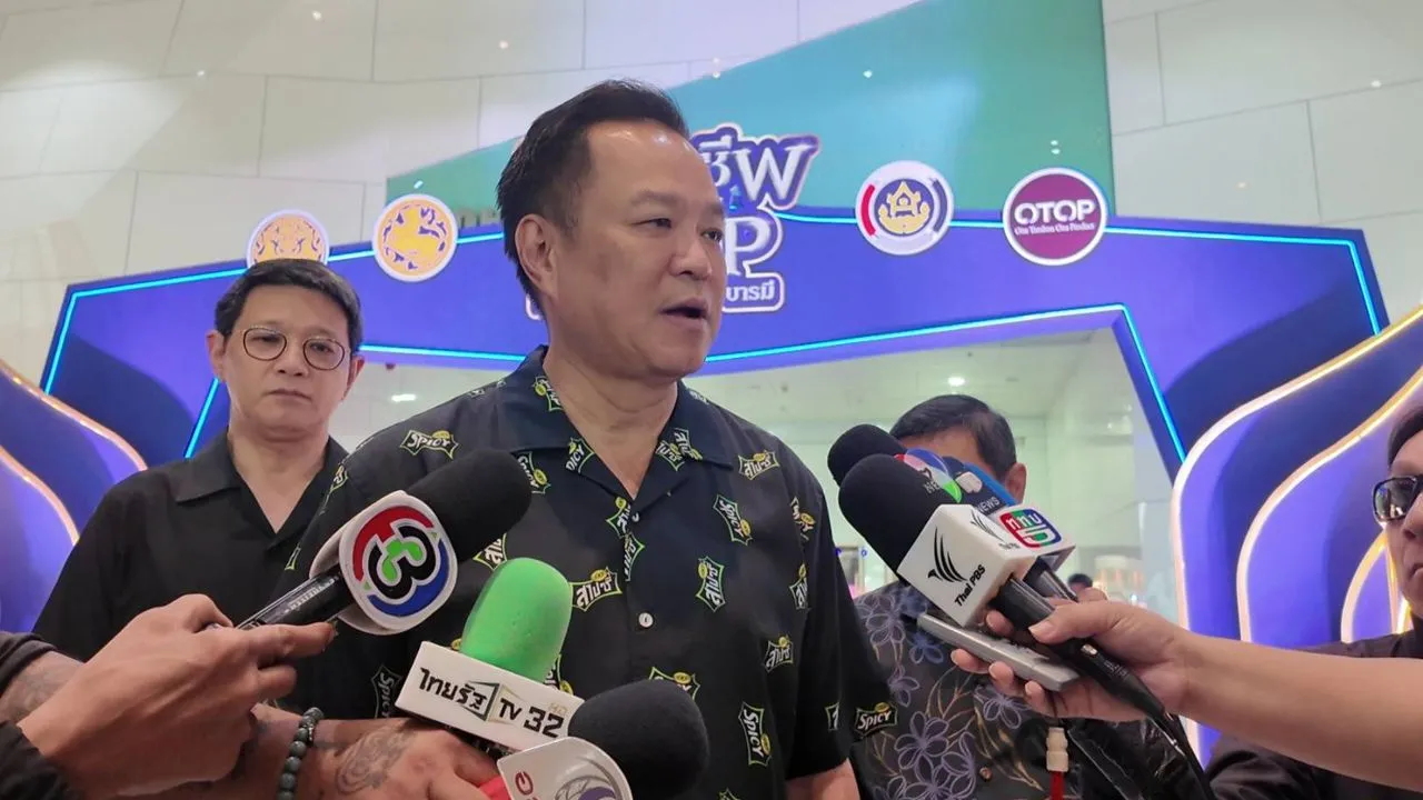'อนุทิน' ชี้ ปืนถูกขโมยไปก่อเหตุเจ้าของตกเป็นผู้ต้องหาร่วม ย้ำห้ามพกปืนออกนอกเคหสถาน