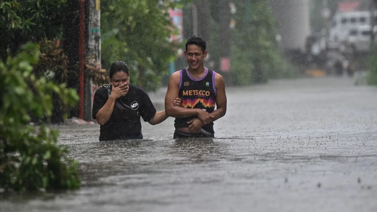 ฟิลิปปินส์อ่วม ฝนตก 9 วันติด ทำน้ำท่วม-ดินถล่ม คร่าแล้ว 16 ศพ