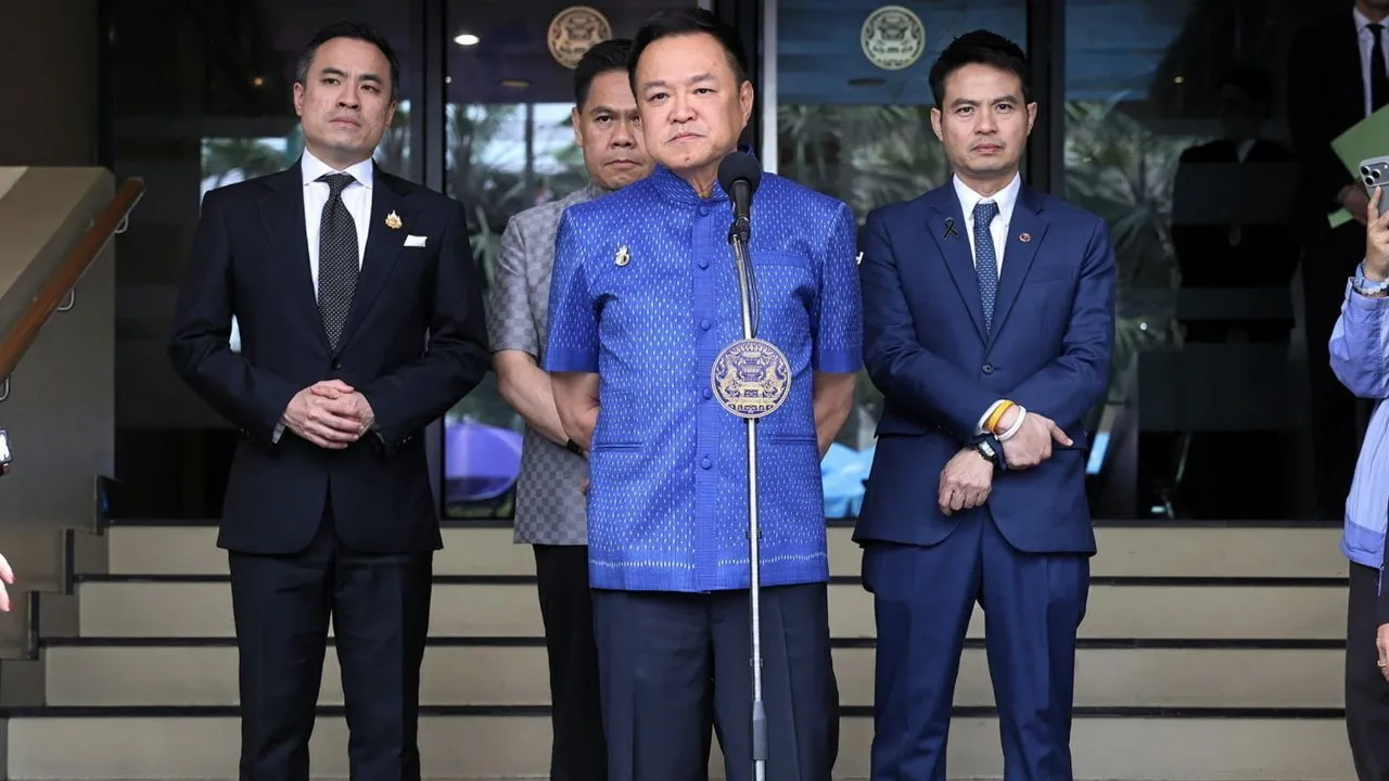 นายกฯ บอก 'เกรียง กัลป์ตินันท์' เป็นคนน่ารัก แจงยังไม่คิดเปลี่ยนตัวเลขาฯ สมช.