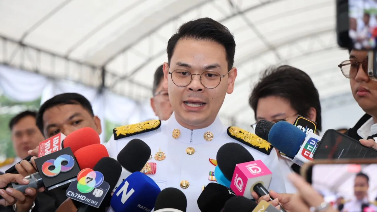 'ไชยชนก' ชี้เด็กก่อเหตุกราดยิงเข้าเว็บไซต์ปกติ ดูสารคดี ไม่ใช่คอนเทนต์รุนแรง