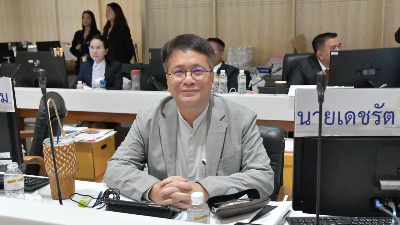 ราชกิจจาฯ เผยแพร่ประกาศแต่งตั้ง 'เดชรัต สุขกำเนิด' เป็นโฆษกผู้นำฝ่ายค้าน