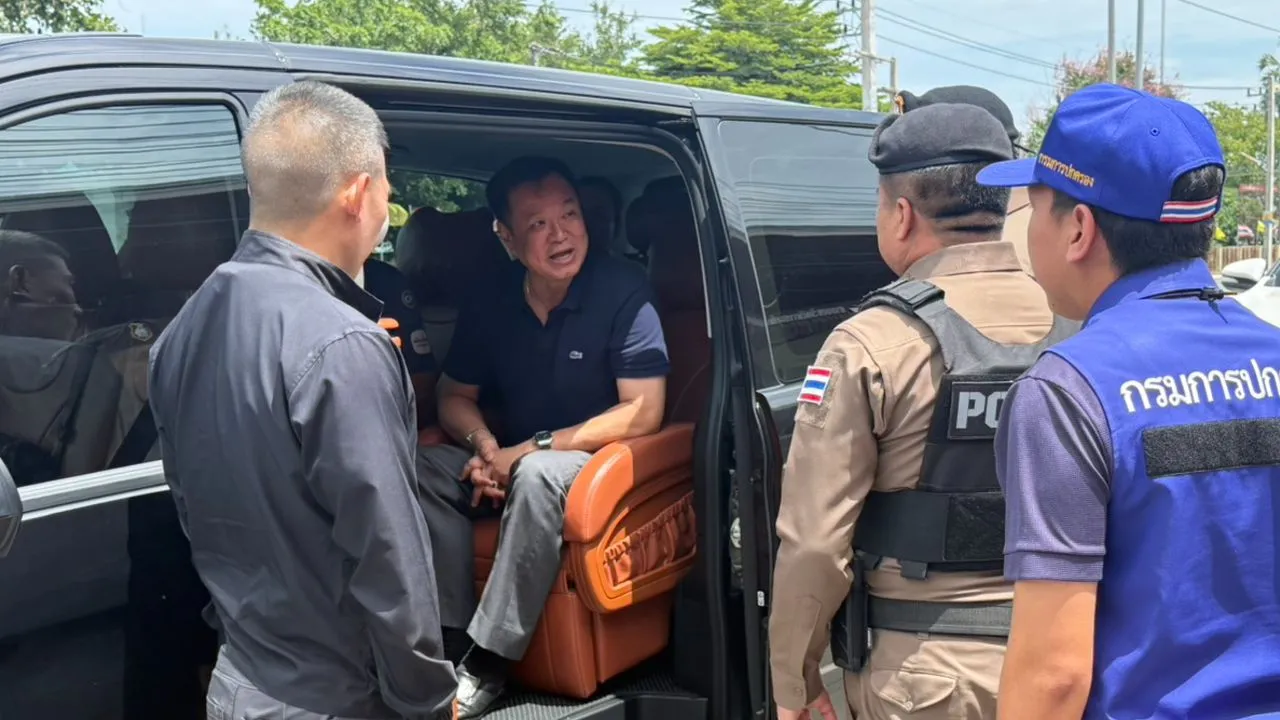 ตอกย้ำเอาจริง ตรวจเข้มปืน-ยาเสพติดด่านบุรีรัมย์ เจอ 'อนุทิน' ก็ไม่ปล่อยผ่าน
