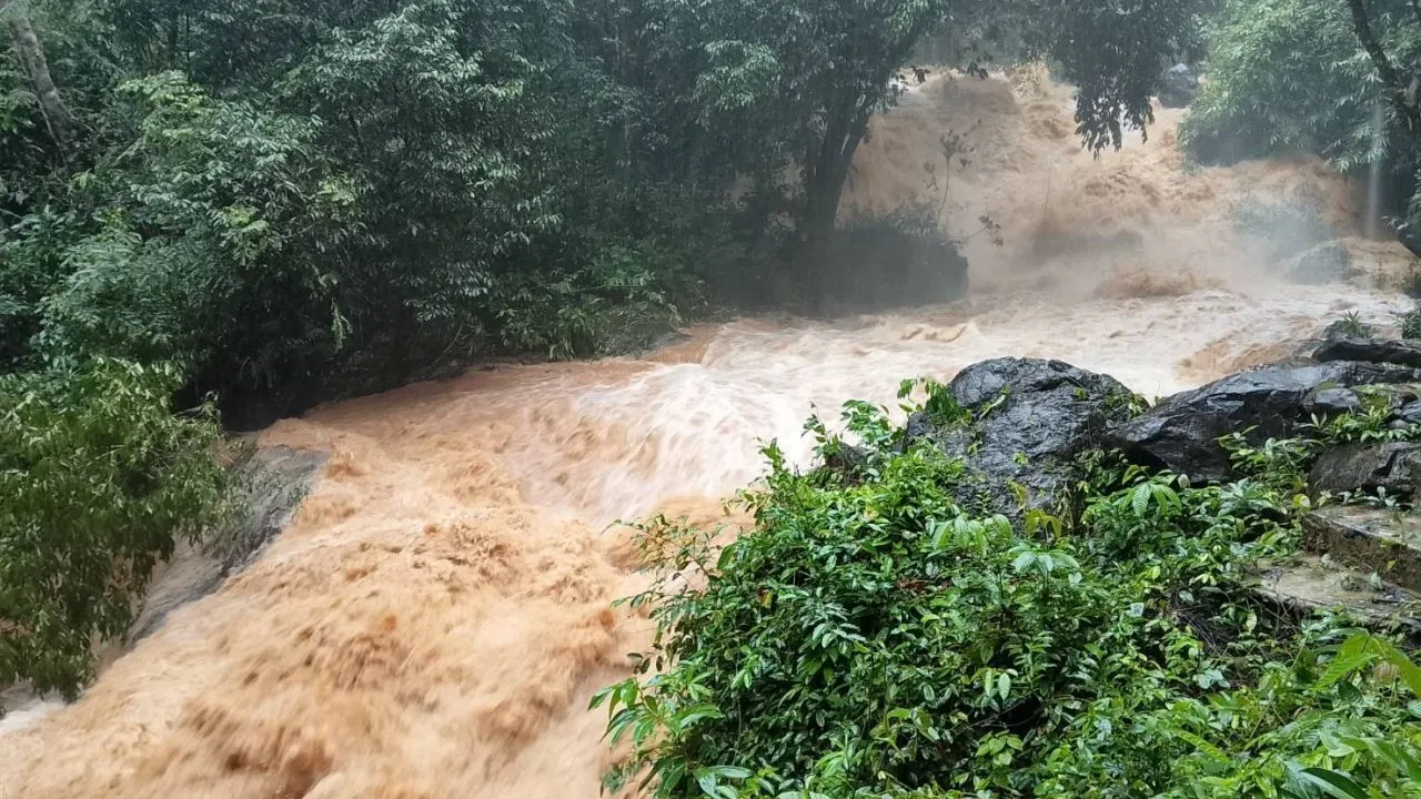 Cell Broadcast แจ้งเตือนฝนตกหนักที่ตราด สั่งปิด 'น้ำตกคลองแก้ว' ชั่วคราว