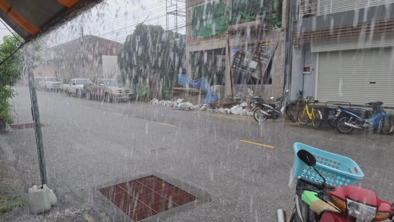 บึงกาฬเตือนฝนตกหนักเร่งปล่อยน้ำในอ่าง ประกาศภัยน้ำท่วม 5 อำเภอ 257 หมู่บ้าน