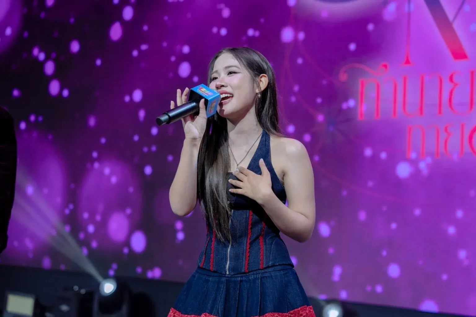 'โฟกัส ญาณิน' ปลื้ม 'อาจจะยังนะ (Maybe.Not.Yet)' ยอดวิวพุ่ง ซุ่มเข้าห้องอัดเพลงใหม่