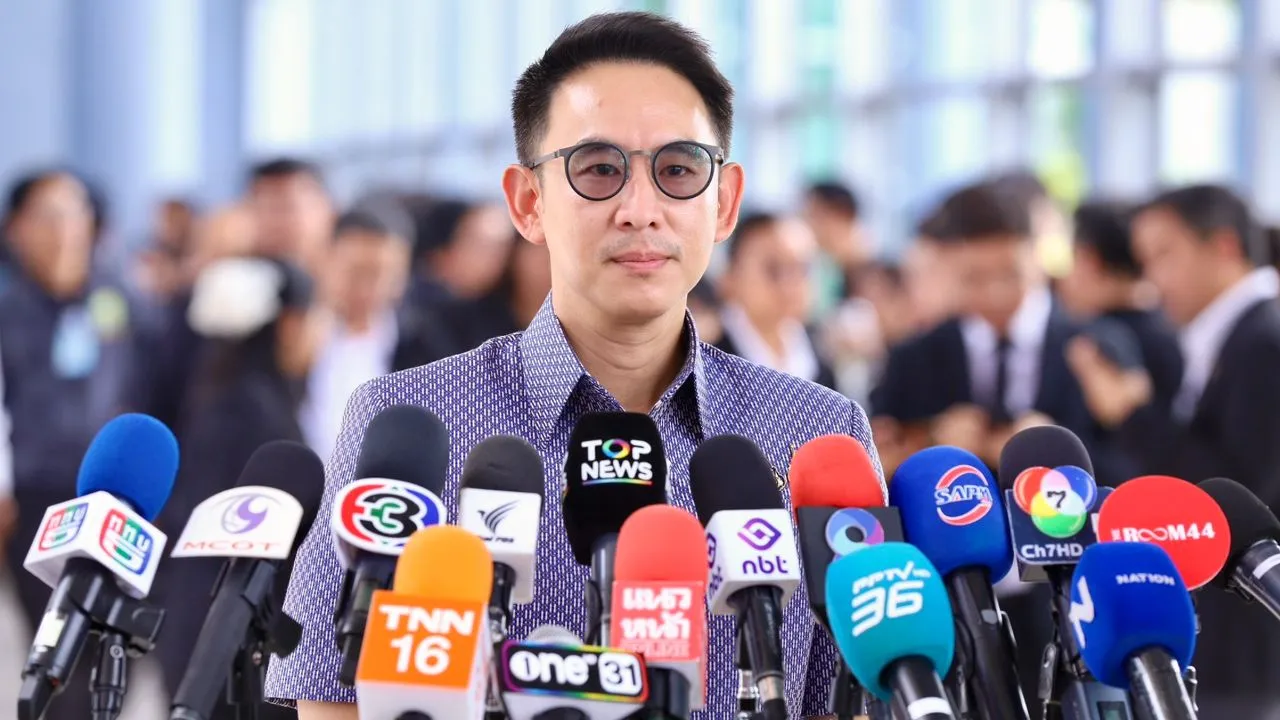 'วรศิษฎ์' เผยได้รับรายงานเหตุเพลิงไหม้ชุมชนมักกะสันแล้ว กำชับกทม.เร่งสำรวจพื้นที่เสี่ยง