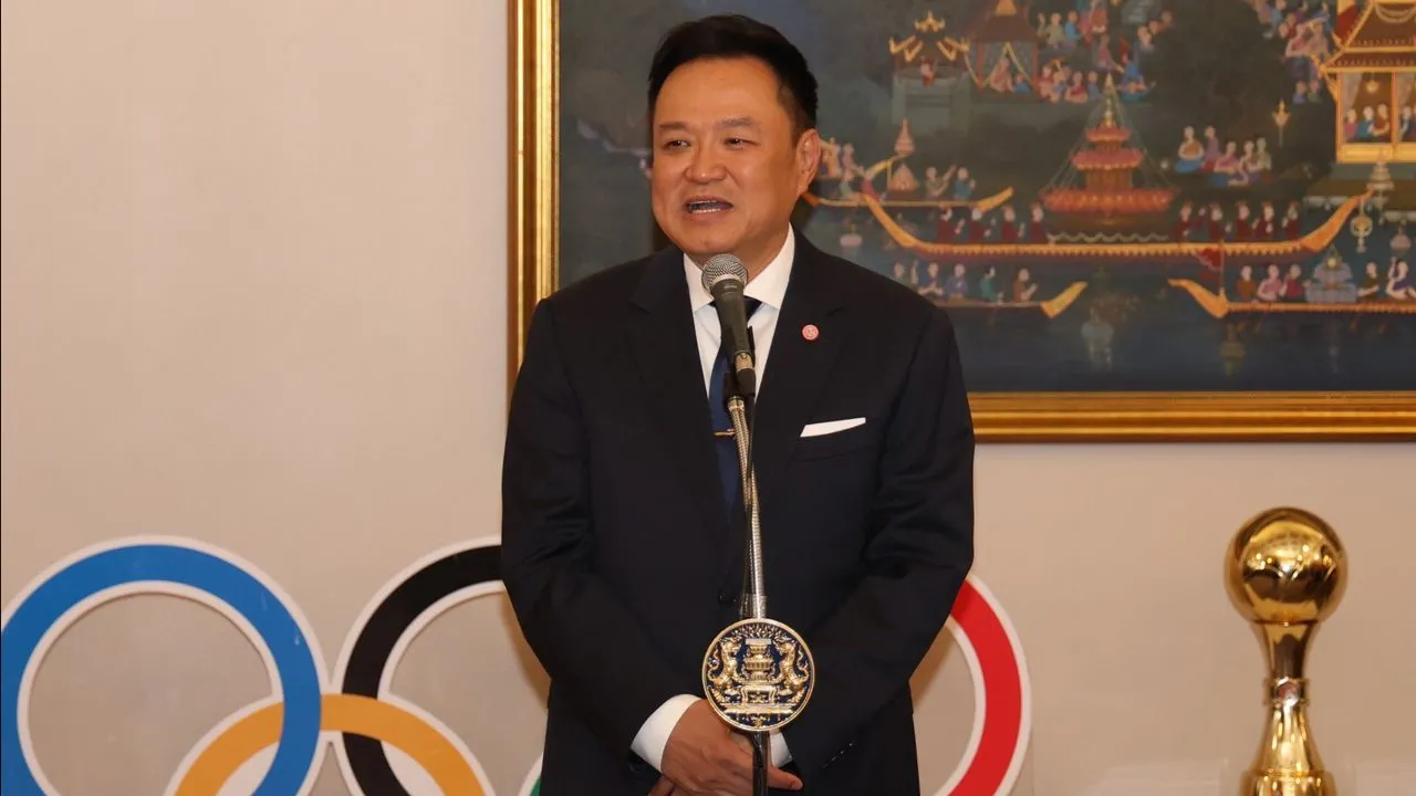 'นายกฯ' ลั่น ประเทศไทยเป็นของคนไทยทุกคน ไม่ต้องมีใครมาทวงคืน