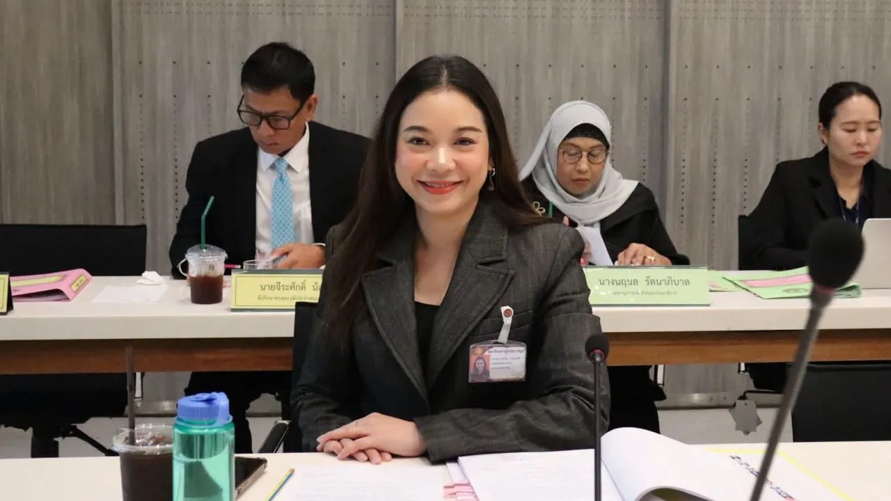 'ภัสริน' ลั่น สบถไม่กี่คำรับไม่ได้ 'อากาศพิษ' กลับปล่อยผ่านหน้าไม่อาย
