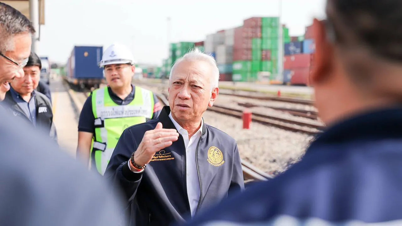 'พิพัฒน์' ลุยสางปม ICD ลาดกระบัง สั่งเชื่อมถนน-ราง-ท่าเรือ ดันโลจิสติกส์ไทย