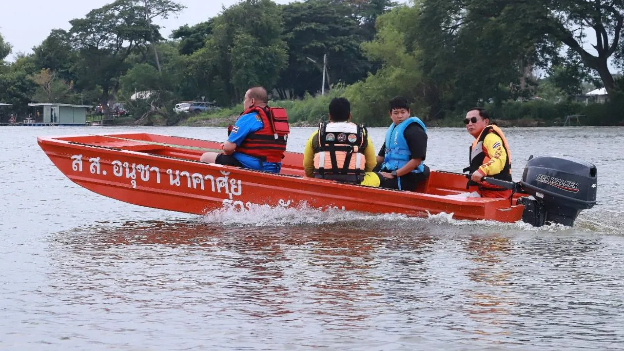 ชื่นชมจิตอาสา 'อนุชา' ร่วมอบรมขับขี่เรือกู้ภัยและช่วยชีวิตทางน้ำ มุ่งลดการสูญเสีย