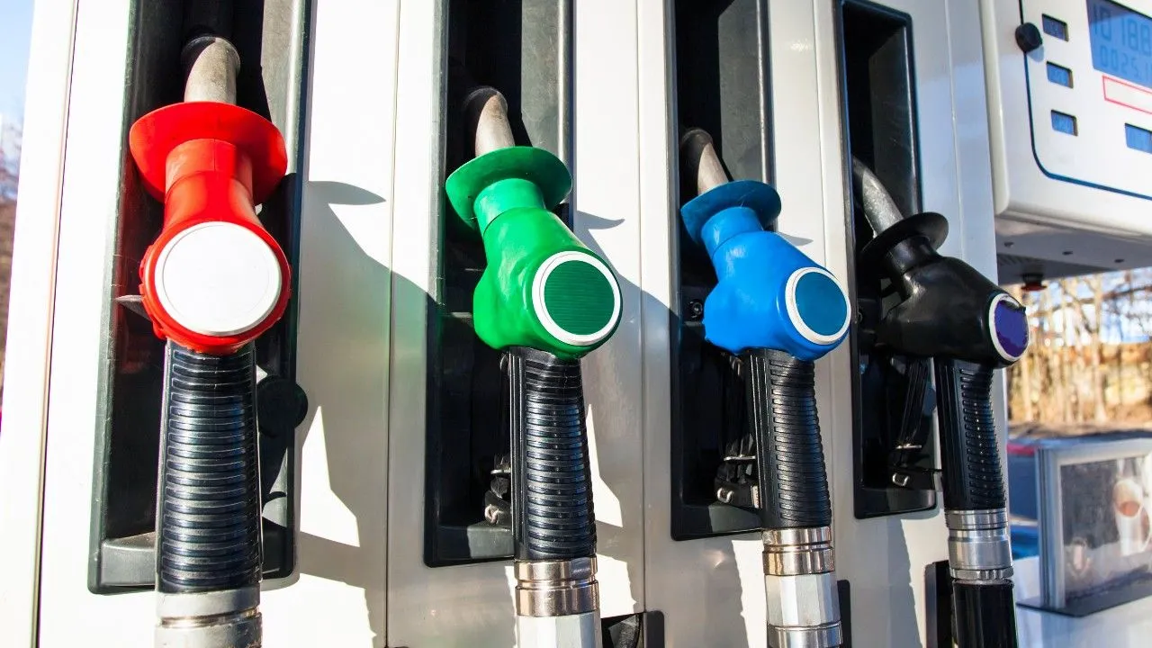 ราคาน้ำมันวันนี้ 8 กันยายน 2569 อัปเดตล่าสุด 'เบนซิน-ดีเซล' ลิตรละกี่บาท