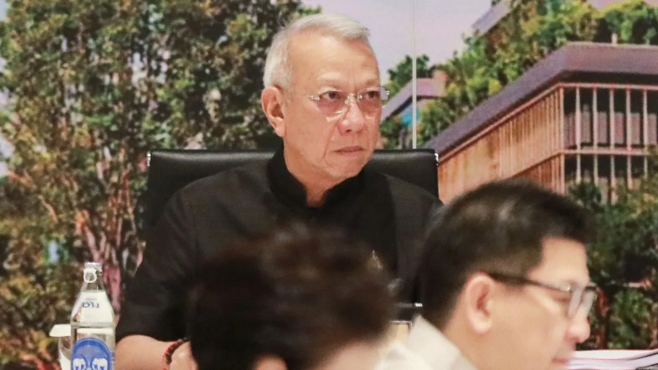 'พิพัฒน์' นำถกประชุม ครม. ที่สภาฯ เพื่อให้ รมต. แจงงบฯ 70 กับ สส.