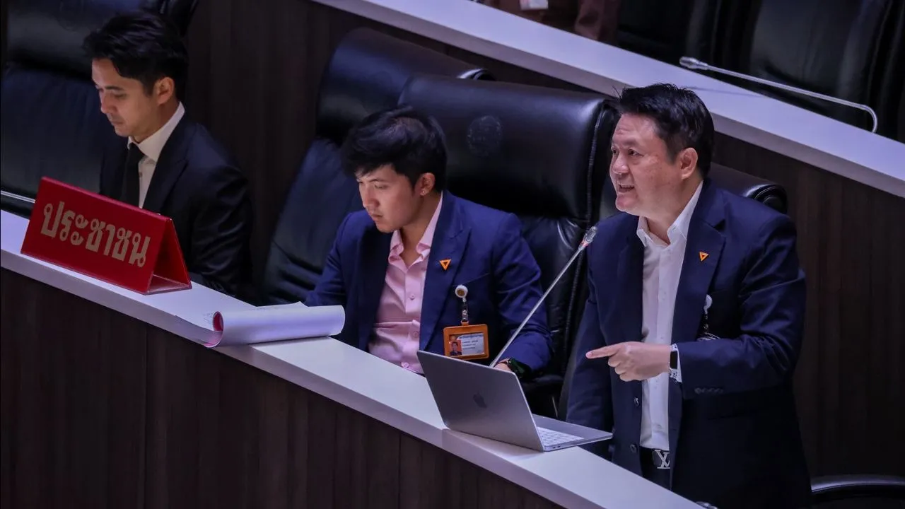 'สุรเชษฐ์' อัดกรมทางหลวงปั้นโครงการประเคนวีไอพี