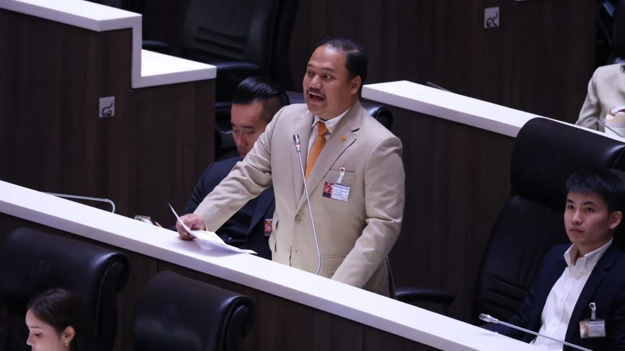 'ณัฐชา' อภิปรายงบฯ กระทรวงทรัพย์ แฉขุดบ่อบาดาลประเคนพื้นที่ภูมิใจไทย