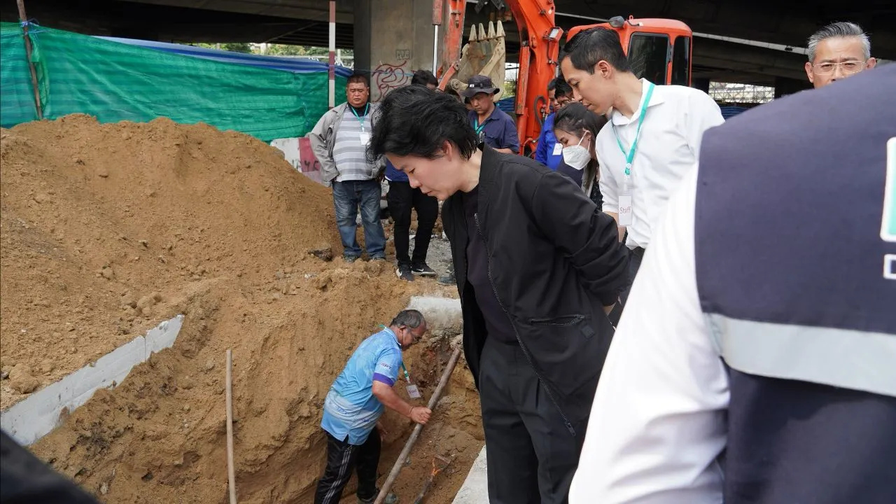 'ทีมสุดซอยพลังงาน' ติดตามภารกิจค้นหาจุดน้ำมันรั่วเป็นวันที่ 2 สั่งขุดเพิ่มเติมเร่งค้นหารอยรั่ว
