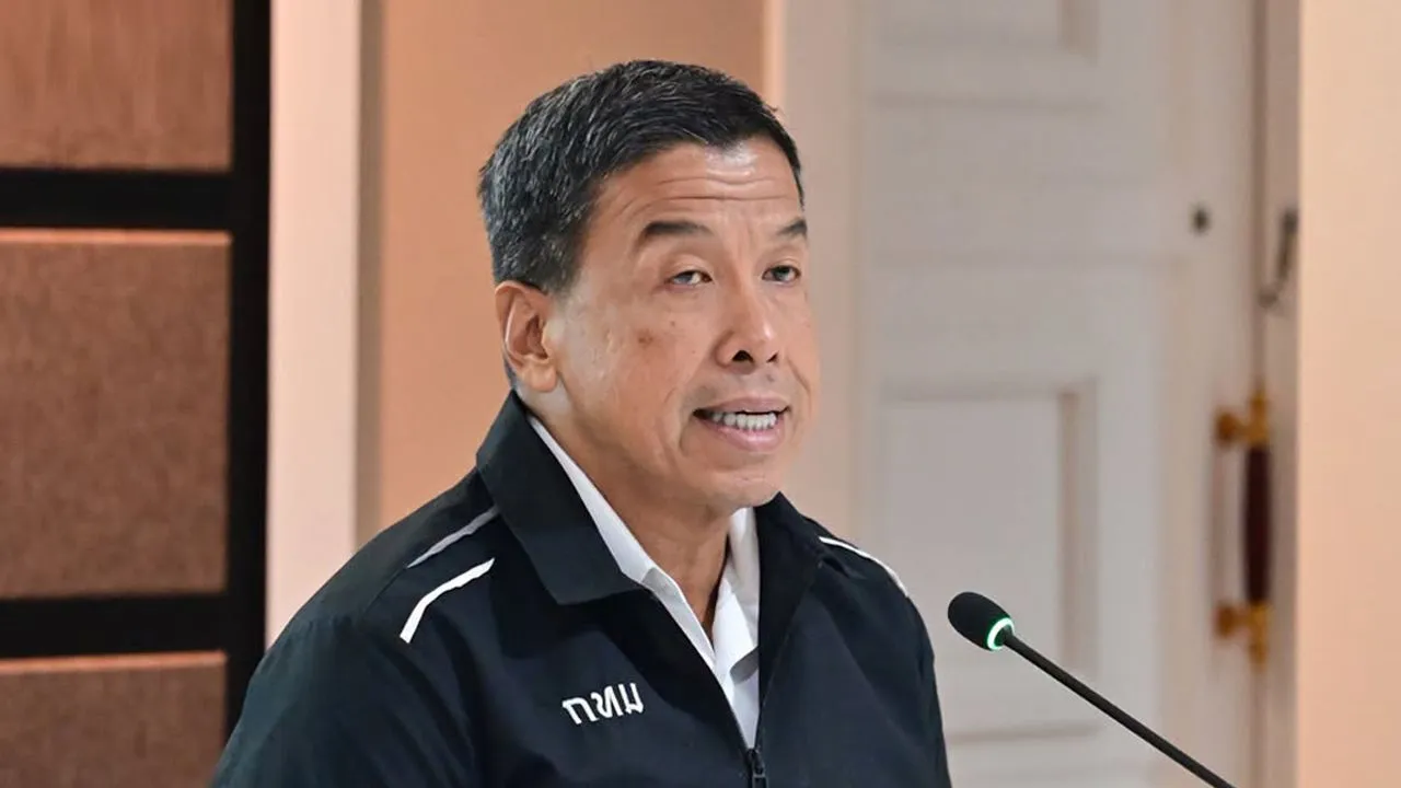 'ชัชชาติ' สั่งชะลอใบอนุญาตดาต้าเซ็นเตอร์ กทม. เข้มตรวจ 5 ด้าน หวั่นกระทบสิ่งแวดล้อม