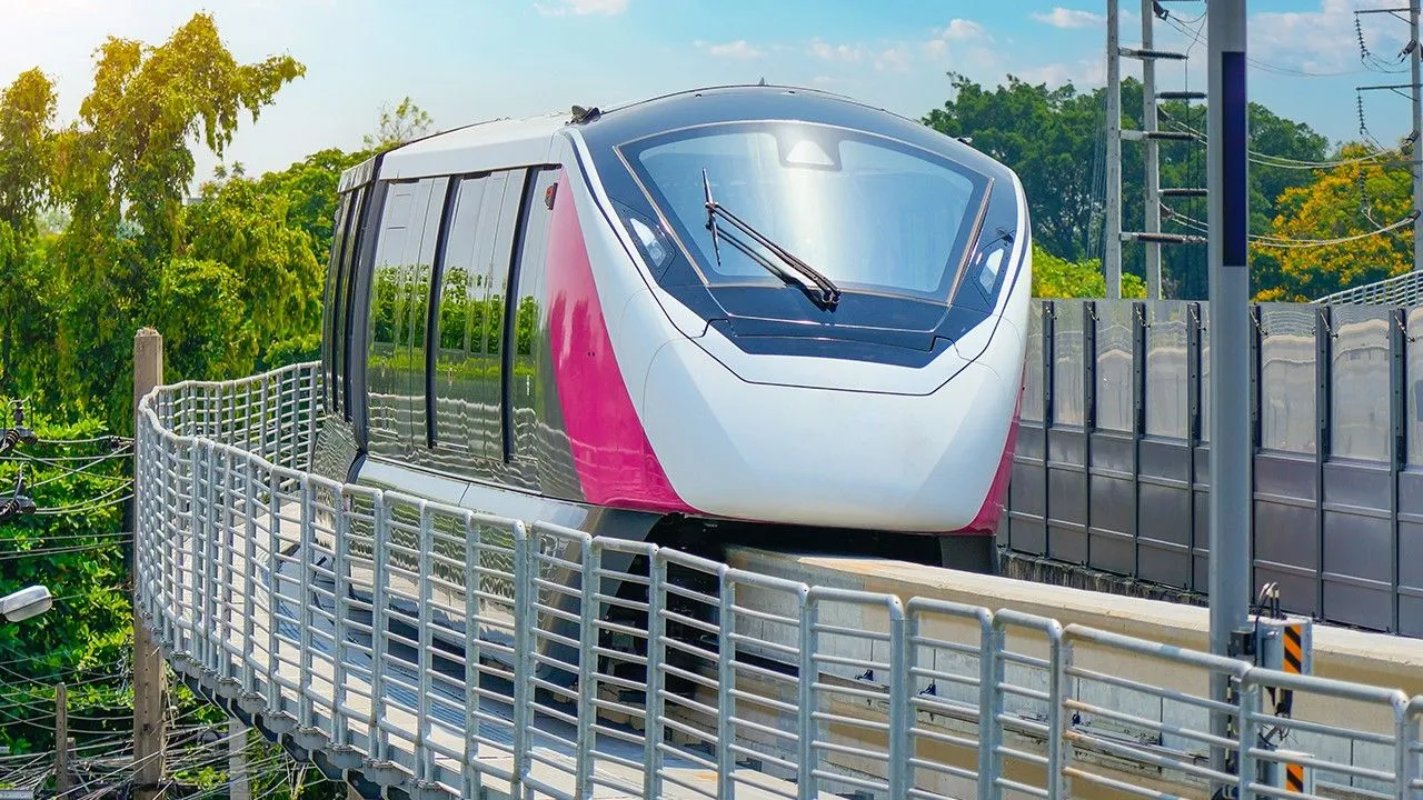 ข่าวดี! 'พิพัฒน์' ยืนยัน 1 ม.ค. 70 ค่าโดยสารรถไฟฟ้า 17-45 บาททุกสายทุกสี
