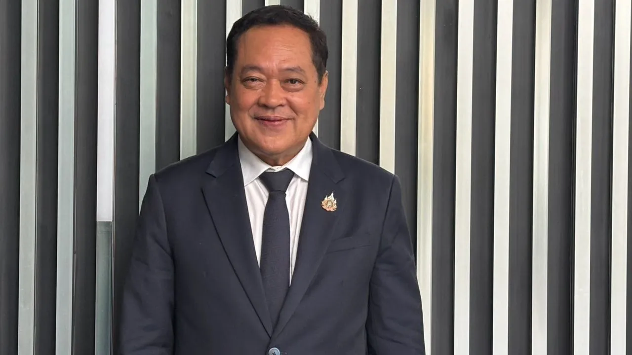 'ทวี' ย้ำมติ กกต. ต้องไม่ใหญ่กว่ารัฐธรรมนูญ 'มติจบ แต่เรื่องยังไม่จบ'