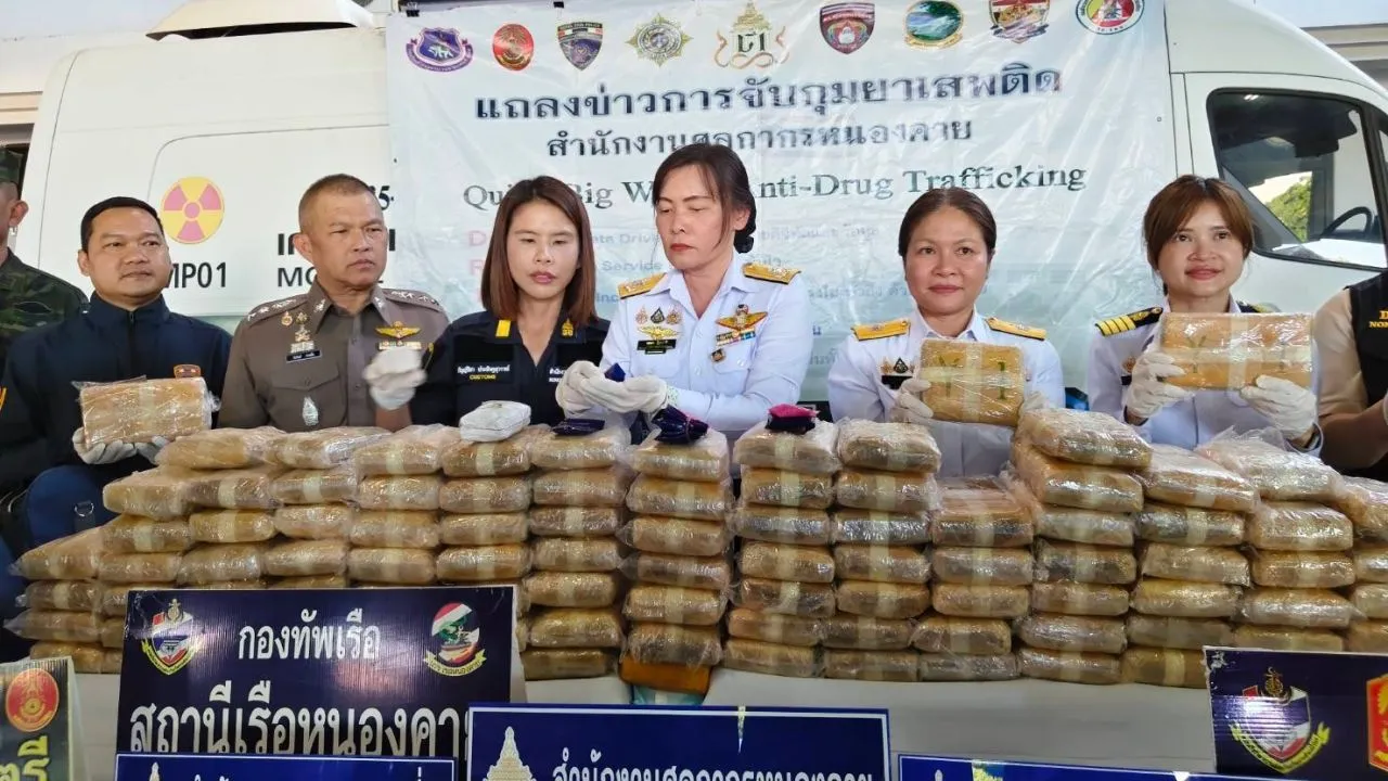 ศุลกากรหนองคาย จับโชเฟอร์รถบรรทุก ขนยาบ้า 6 แสนเม็ด สารภาพได้ค่าจ้าง 2 หมื่นบาท