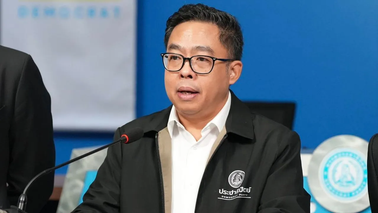 ปชป. จี้เร่งแก้โครงสร้างราคาน้ำมันจริงจัง ดีกว่าตีฟูผลงานที่ยังไม่เกิดจริง